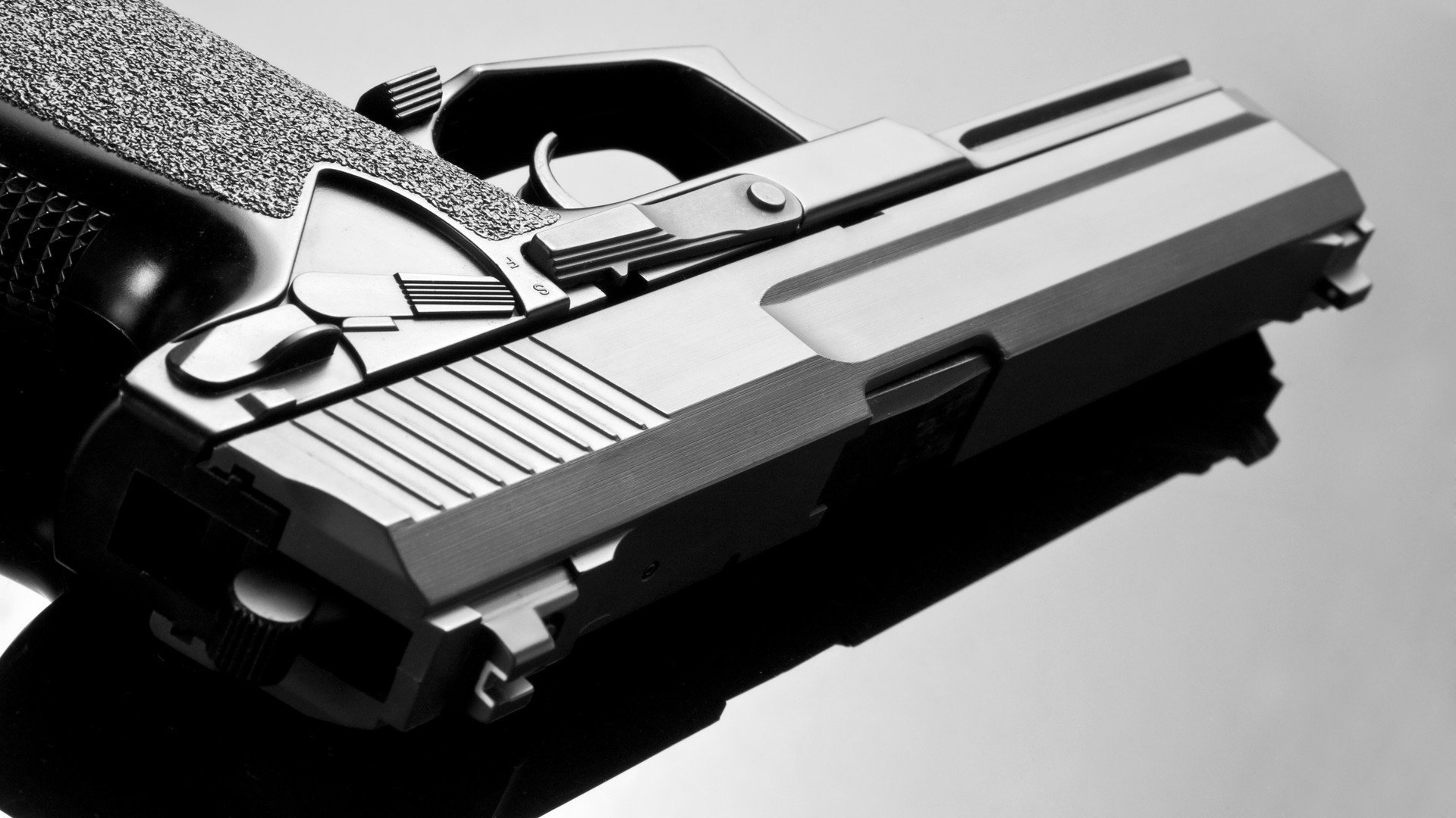 九游app下载中心-哥伦比亚骑手桑地亚哥·卡多纳在2024年巴黎奥运会盛装舞步比赛中以“Dostojewski”马匹获得第15名，展现坚韧精神。